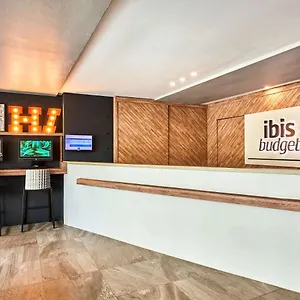 2* Отель Ibis Budget Pearl